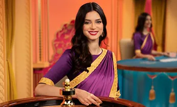 Cầu lông với vợt và cầu trên sân